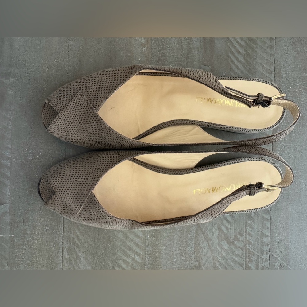 Bruno Magli Women's Taupe Peep-Toe Flats